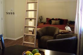 Lumsden House | Hillside Studio Barn Suite # 2