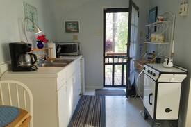 Crawfordville House | Cottage in the Woods