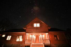 Topton Cabin | Lazy Bear Lodge of Lake Nantahala: On Lake in cove