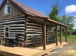 Munster Hamlet - Richmond Other | Log Cabin Nature Escape