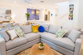 Port Douglas House | Amaroo Villa - Absolute Beachfront Port Douglas