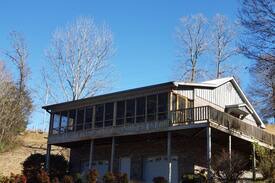 McMinnville House | Misty River Retreat