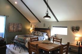 Strawberry House | Emmas Loft...your Private suite in Strawberry AZ