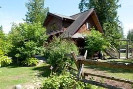 Gibsons House | Sunnyside Acres Cottage- Horse Farm Experience