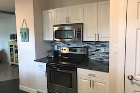 Medicine Hat House | Goldie Park Air BnB