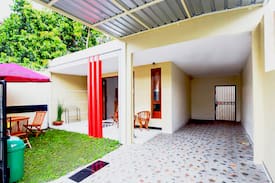 Tegalrejo House | Omah Mimod Homestay , Near Tugu Yogya & Malioboro
