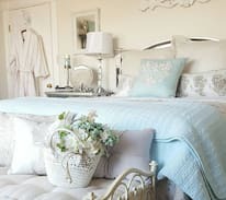 Loyalist Bed & Breakfast | Daisy Hill B&B- RIVER SUITE Hot breakfast included