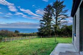 Ballycastle Cabin | Ballintoy View Cottage with spectacular views