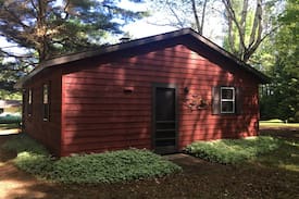 Phillips House | Memory Lane Cottages - Cabin # 2 - Heron Hideaway