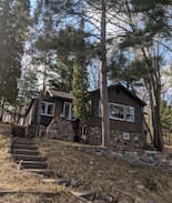 Spooner House | Rustic Private Oasis on Middle McKenzie Lake