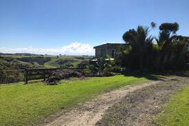 South Head House | The 'Shed' our slice of serenity.