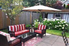 Historic Old Town House | Dunbar Cottage Niagara on the Lake