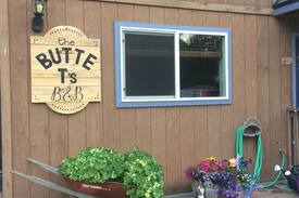 Butte House | The Butte T's airbnb