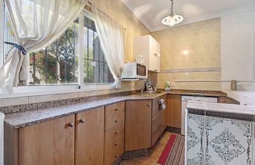 Los Franceses-la Vega House | Vacation Home 'Casa Manoli Chiclana' with Private Terrace