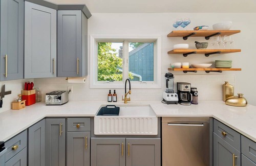 Greenwood Lake House | Spacious and modern lakefront home 1 hour from NYC