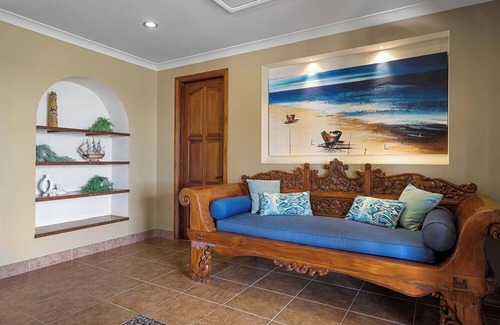 Swan Bay House | Casa Pacifica - A trip to Spain, 2 Hours From Sydney. Luxury Waterfront Villa, Escape, Relax, Reset.