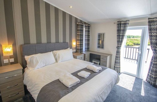 Annan Cabin | 2 bedroom accommodation in Annan