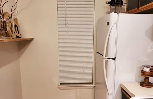 Central Newport News Condo | Modern, Spacious Condo with Loft, Minutes from the Beach!