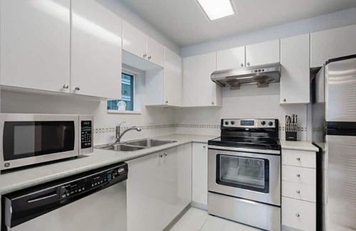 Coal Harbour Condo | Downtown Vancouver 2 Bedroom 2 bathroom Condo with Views in Coal Harbour
