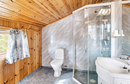 Gulen Municipality House | 6 person holiday home in Ånneland