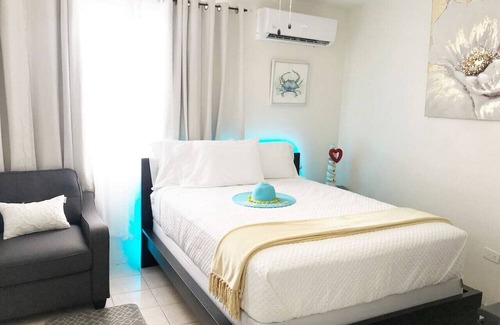 Tierras Nuevas Poniente House | Summer Vacation Puerto Rico with pool 1st FL.