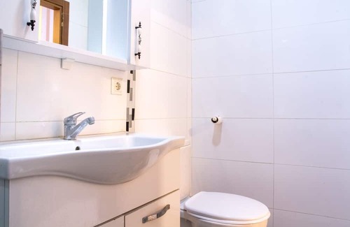 Old Town Apartment | Cozy Studio Flat 5 min to Kordon Alsancak in Izmir