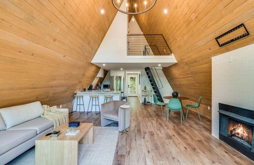 New Iberia Cabin | Modern A-Frame Cabin by Rip Van Winkle Gardens w/ Hot Tub & Fireplace!