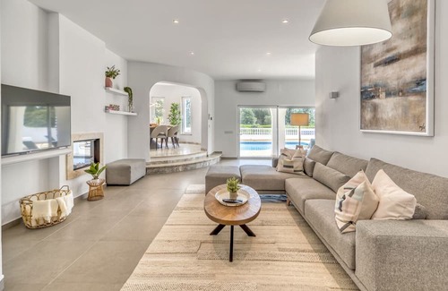 Penina Villa | Villa Valinhos - Three Bedroom Villa, Sleeps 10