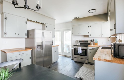 Lewis Mountain House | *NEW* Lewis Mtn Retreat: Walk to UVA & JPJ