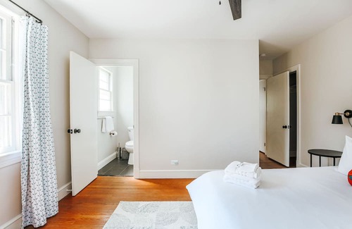 Lewis Mountain House | *NEW* Lewis Mtn Retreat: Walk to UVA & JPJ