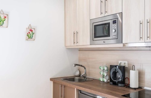 Cervantes Apartment | Apartment in a restored mansion in Granada.