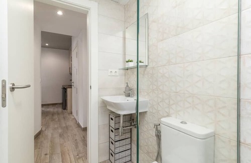 Cervantes Apartment | Apartment in a restored mansion in Granada.