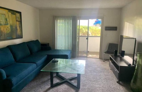 Ocean Beach Apartment | Great Location in Ocean Beach
