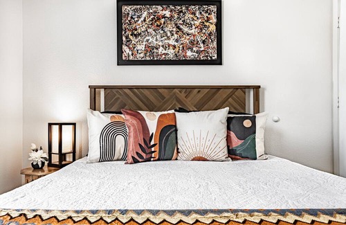 Killeen Apartment | Extended Stay Perfection: Discover Our Chic 2BR Relaxing Stay