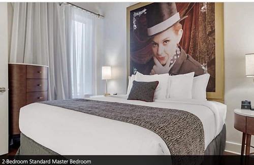 French Quarter Resort | Madri Gras