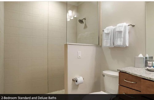 French Quarter Resort | Madri Gras