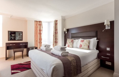 Westbourne Apartment | Swallows - an apartment that sleeps 2 guests in 1 bedroom