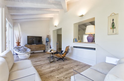 Alghero Villa | Alghero Villa Nuit Blanche with swimming pool, A/C, WiFi, close to the center