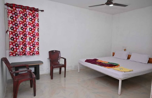 Kamalapur Hotel | Whispering Rocks Jungle Resort