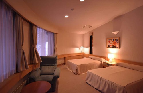 Kitasaku-gun Hotel | Karuizawa Club of Art