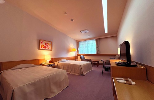 Kitasaku-gun Hotel | Karuizawa Club of Art