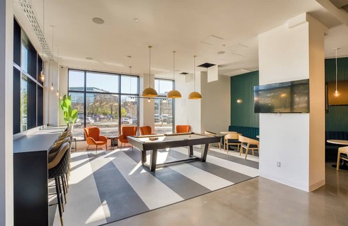 Industrial Park Apartment | Fully-furnished Bachelor/Studio near Cyrville LRT Train Station in Ottawa