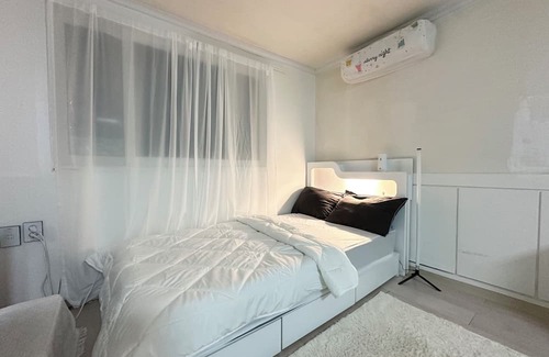 COEX Apartment | Cozy studio with WiFi in central Gangnam, Seoul