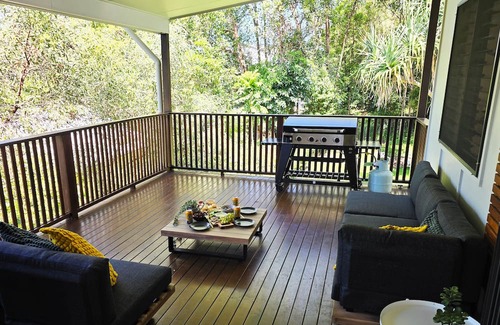 Sunshine Coast House | Split level multi-family tropical beach house