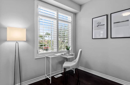 Vaughan House | 4 Bed Family Home-Wonderland/Vaughan Mills/York U