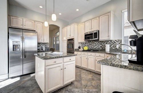 Greenfield Lakes House | Spacious 4-bedroom house in marvelous Gilbert