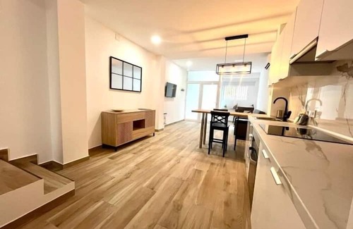 Sant Blai Apartment | Modern and central independent apartment