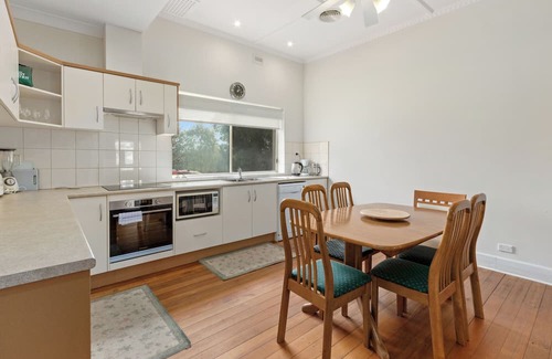 Angaston House | Escape to Barossa at Lambert Estate Retreat - Where comfort meets vineyard charm
