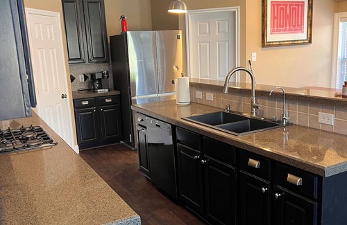 McKinney House | Spacious 5BR McKinney home. Great for all occasions! WiFi, AC