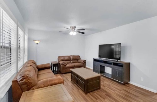 Texas City House | Private Bedroom w/Pool #7